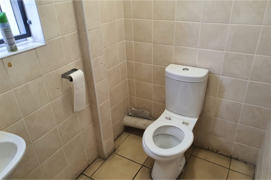 To Let commercial Property for Rent in Walmer Eastern Cape